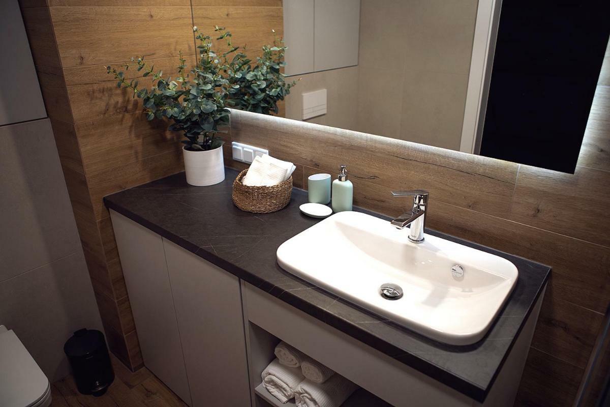 Concept One Apartment Краков Экстерьер фото